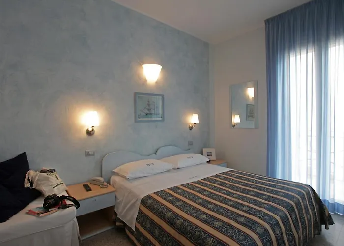 Camera standard con letto queen size
